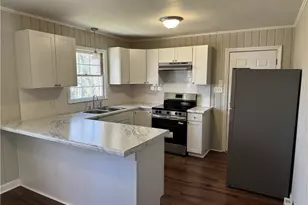 3631 Kinghill Dr, Winston-Salem, NC 27105 - Photo 11