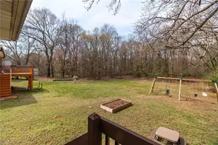 319 Avery Ave, High Point, NC 27265 - Photo 21