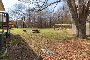 319 Avery Ave, High Point, NC 27265 - Photo 19