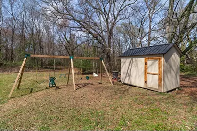 319 Avery Avenue, High Point, NC 27265 - Photo 15