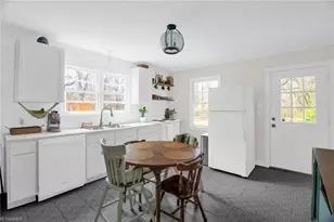 319 Avery Ave, High Point, NC 27265 - Photo 7