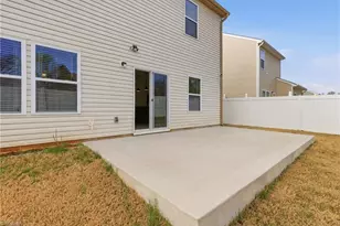 1891 Gatehouse Vw Dr, Winston-Salem, NC 27127 - Photo 5