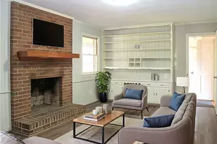 2862 Spicewood Dr, Winston-Salem, NC 27106 - Photo 1