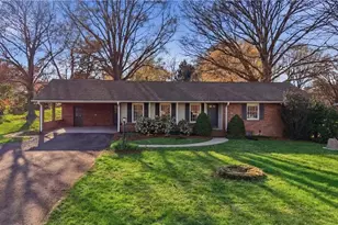 2862 Spicewood Dr, Winston-Salem, NC 27106 - Photo 1