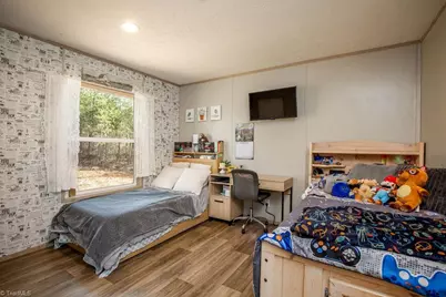 275 Beaver Creek Road, Mayodan, NC 27027 - Photo 9