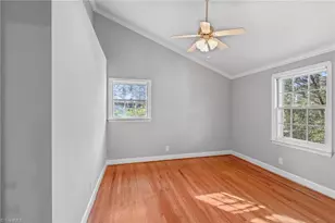 624 Brentwood Ct, Winston-Salem, NC 27104 - Photo 13