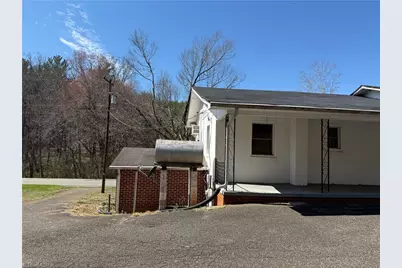 6222 Pine Street, Mount Airy, NC 27030 - Photo 9