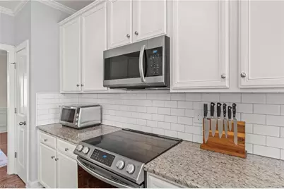 628 Beckwith Drive, Greensboro, NC 27410 - Photo 9