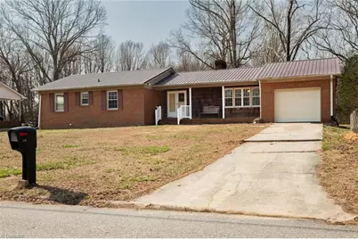 115 Monroe Drive, Lexington, NC 27295 - Photo 3
