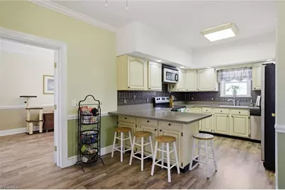 1100 Woodridge Lane, Yadkinville, NC 27055 - Photo 27