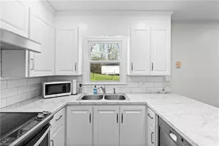 885 Tierney Dr, Lewisville, NC 27023 - Photo 9