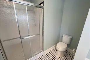 1313 Cardinal Pl, Greensboro, NC 27408 - Photo 9