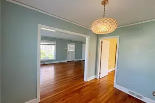 1313 Cardinal Pl, Greensboro, NC 27408 - Photo 19