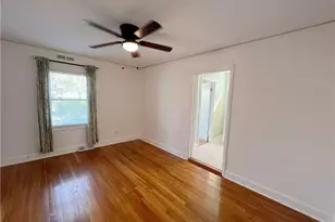 1313 Cardinal Pl, Greensboro, NC 27408 - Photo 7