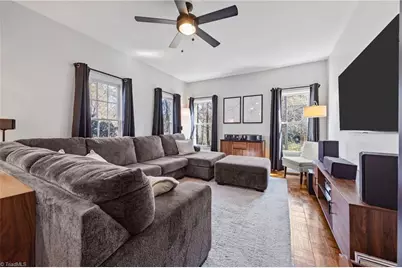 2802 Breckenridge Court, High Point, NC 27265 - Photo 3