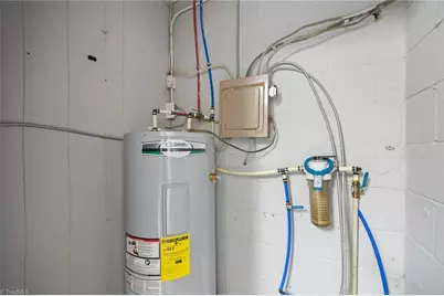 215 Burlington Avenue, Gibsonville, NC 27249 - Photo 15