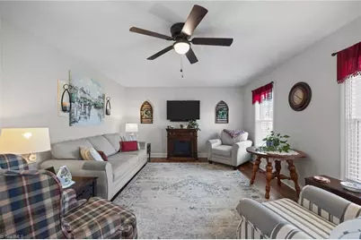 8 Lea Lane, Mebane, NC 27302 - Photo 9