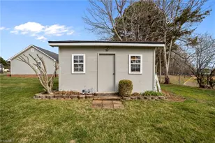 8 Lea Ln, Mebane, NC 27302 - Photo 21