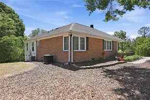 723 Haynes Rd, Thomasville, NC 27360 - Photo 7