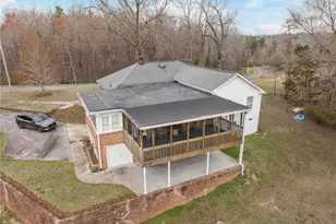 723 Haynes Rd, Thomasville, NC 27360 - Photo 3