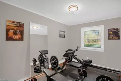 3917 W Friendly Avenue, Greensboro, NC 27410 - Photo 23