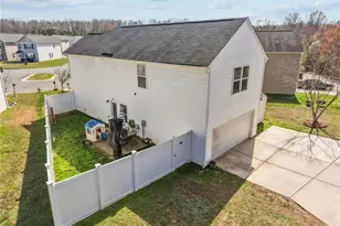 1751 Overcreek Circle, Winston-Salem, NC 27127 - Photo 37