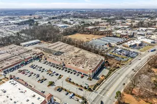 4929 W Market St, Greensboro, NC 27407 - Photo 17