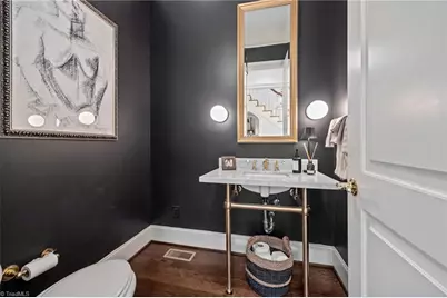 208 Willoughby Boulevard, Greensboro, NC 27408 - Photo 25