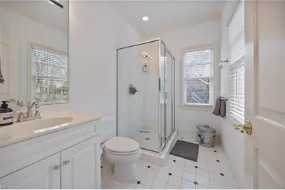 208 Willoughby Boulevard, Greensboro, NC 27408 - Photo 29