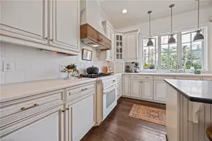 208 Willoughby Blvd, Greensboro, NC 27408 - Photo 11