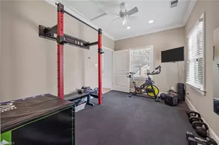 208 Willoughby Blvd, Greensboro, NC 27408 - Photo 45