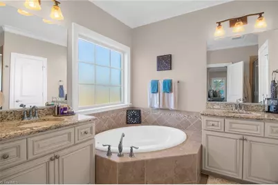 242 Deerwood Drive, Lexington, NC 27295 - Photo 17