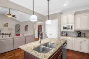 242 Deerwood Dr, Lexington, NC 27295 - Photo 11