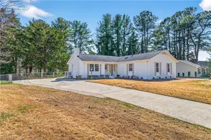 5404 Ropley Dr, Greensboro, NC 27455 - Photo 3