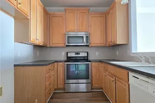 4293 Lumsden Ln, High Point, NC 27265 - Photo 9