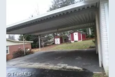 125 Florida Avenue, Mount Airy, NC 27030 - Photo 3