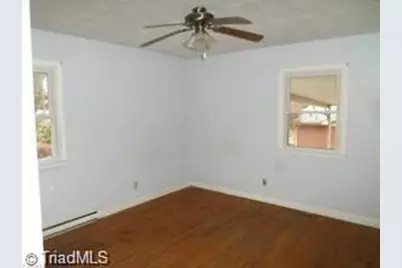 125 Florida Avenue, Mount Airy, NC 27030 - Photo 5