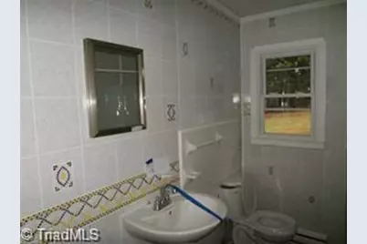 125 Florida Avenue, Mount Airy, NC 27030 - Photo 13