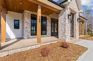 765 Golf Course Rd, Pilot Mountain, NC 27041 - Photo 3