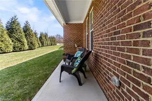 402 Mockingbird Ln, Mebane, NC 27302 - Photo 33