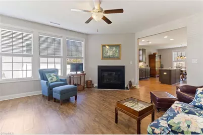 402 Mockingbird Lane, Mebane, NC 27302 - Photo 9