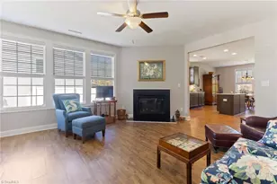 402 Mockingbird Ln, Mebane, NC 27302 - Photo 9