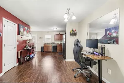 424 Sandybrooke Drive, High Point, NC 27265 - Photo 9