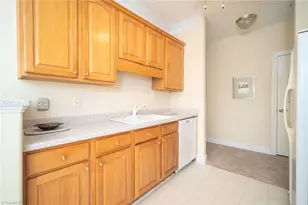 524 College Rd, Greensboro, NC 27410 - Photo 15