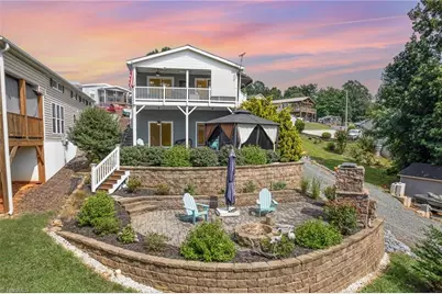 132 Eagle Drive, New London, NC 28127 - Photo 1