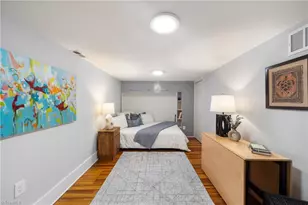 1 W 5th St, Winston-Salem, NC 27101 - Photo 27