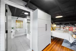 1 W 5th St, Winston-Salem, NC 27101 - Photo 23
