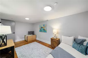 1 W 5th St, Winston-Salem, NC 27101 - Photo 19