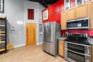 1 W 5th St, Winston-Salem, NC 27101 - Photo 13