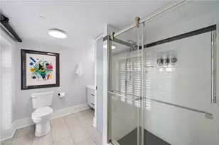 1 W 5th St, Winston-Salem, NC 27101 - Photo 25